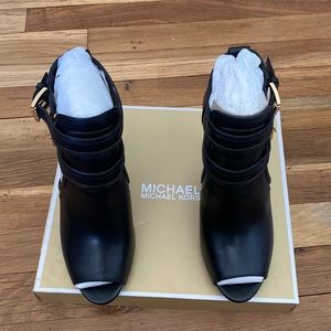 Michael Kors Sandals